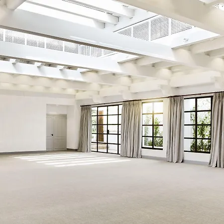 Club - Golf & Отель